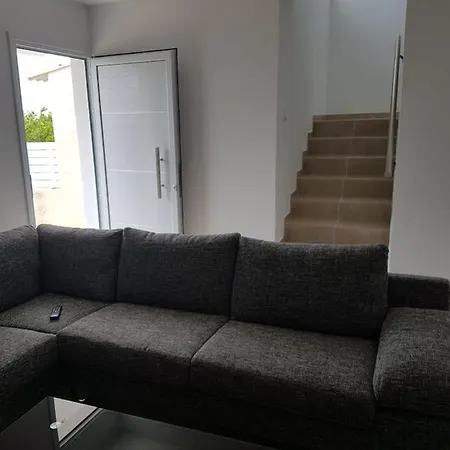 Epistimi 3 Bedroom House * أيا نابا
